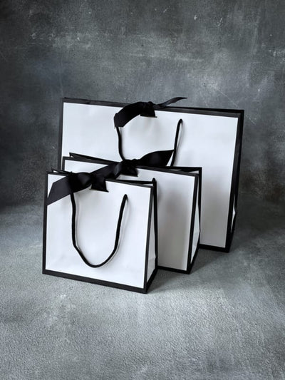 Group Luxury Black Edge Ribbon Laminated Paper Bags